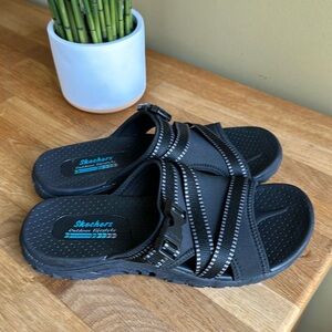 Sandals SKECHERS WOMEN'S REGGAE - Outdoor Lifestyle SANDAL, Size 8